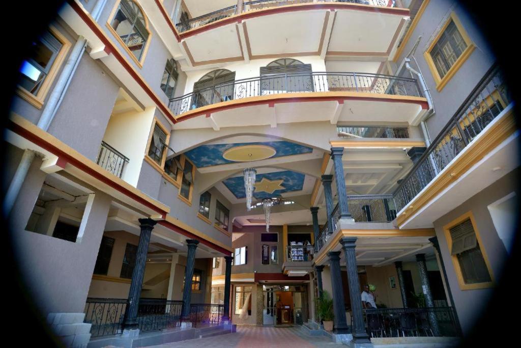 Keba Xpress Hotel - Entebbe Exterior foto