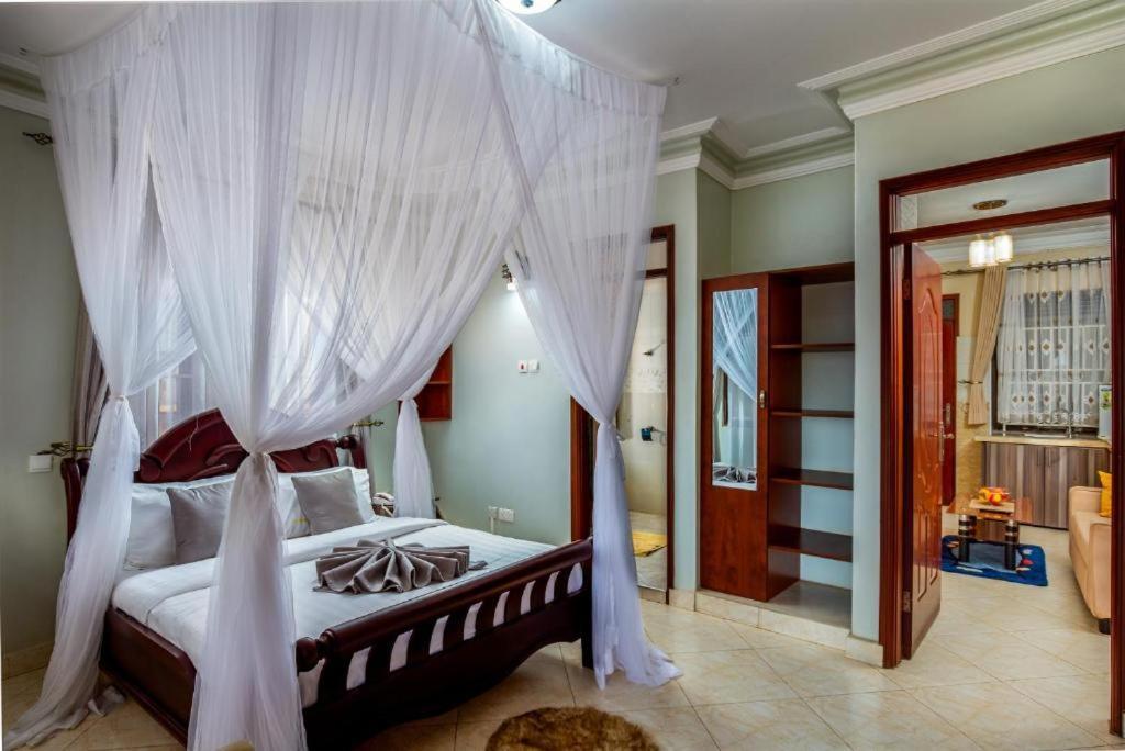 Keba Xpress Hotel - Entebbe Exterior foto